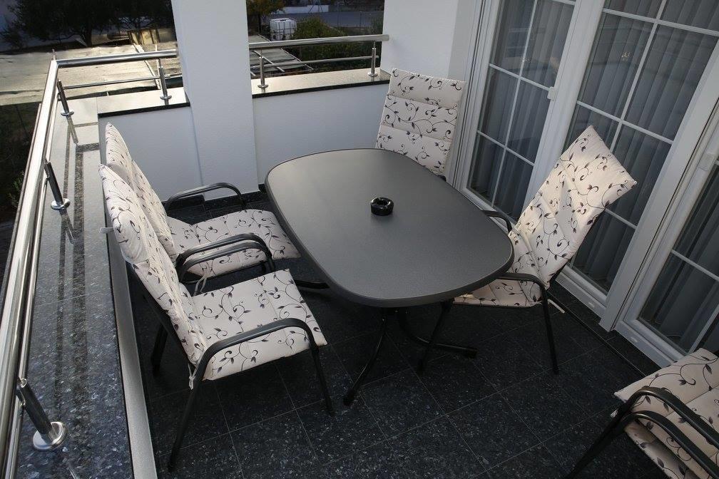 Apartments Simic Vodice Zewnętrze zdjęcie