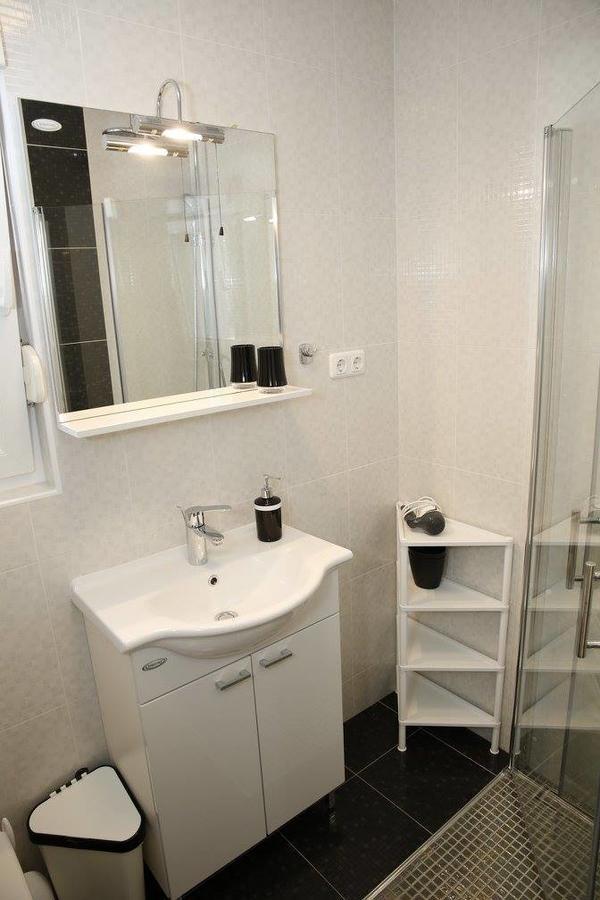 Apartments Simic Vodice Zewnętrze zdjęcie